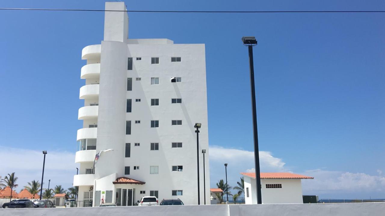 Playa La Barqueta , Las Olas Tower Front David Exteriér fotografie